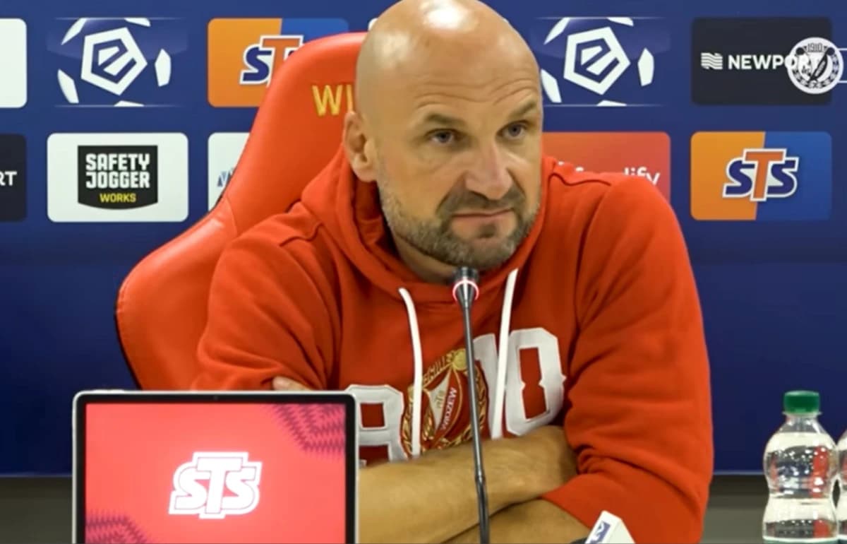 Obrazek newsa : Trener Widzewa przeprosił kibiców po porażce z Pogonią Szczecin