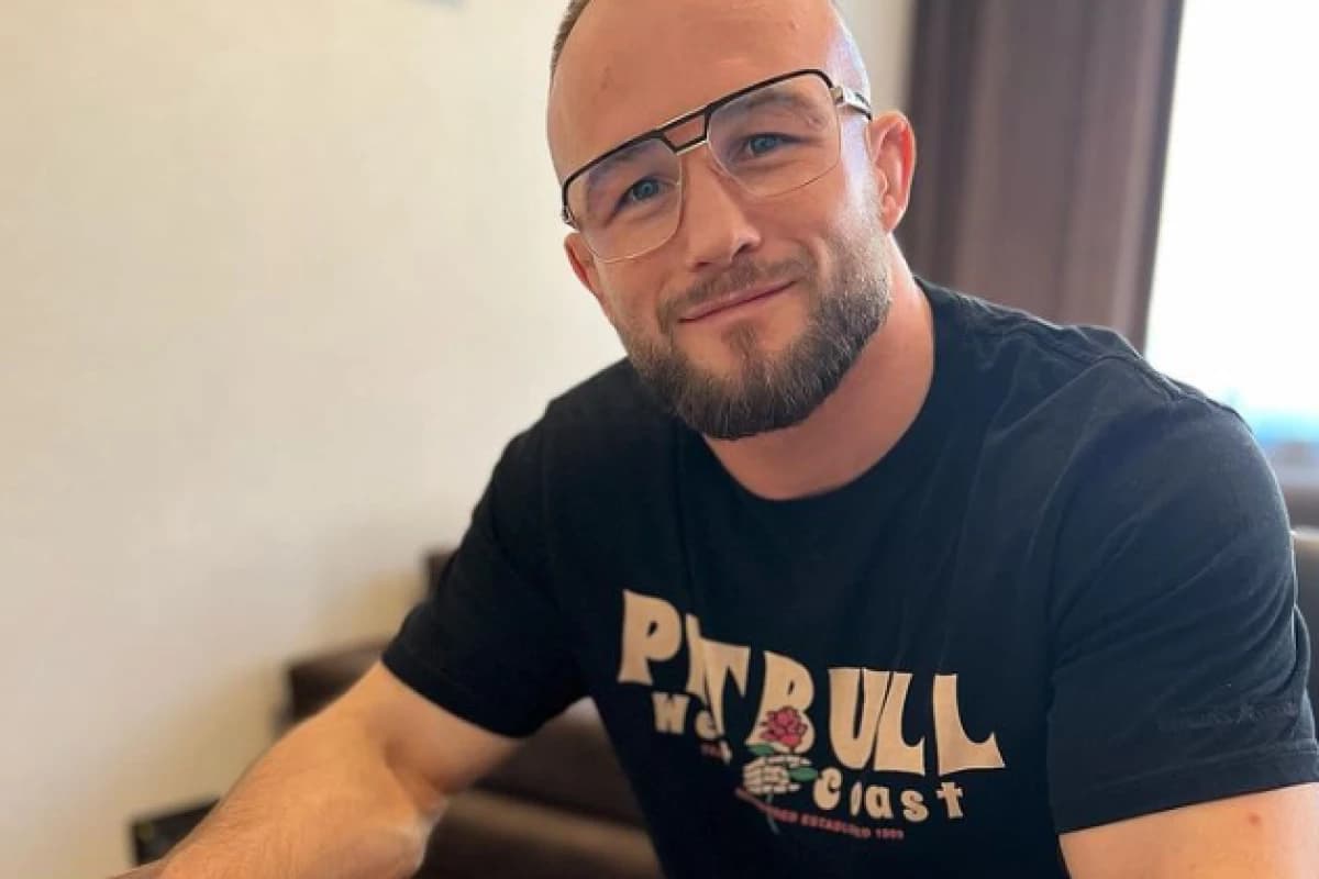 Obrazek newsa : Walka Rębeckiego uratowana! Wystąpi na UFC 295