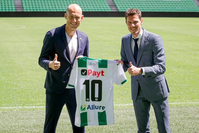 Obrazek newsa : Arjen Robben wznawia karierę piłkarską. Będzie grał w FC Groningen