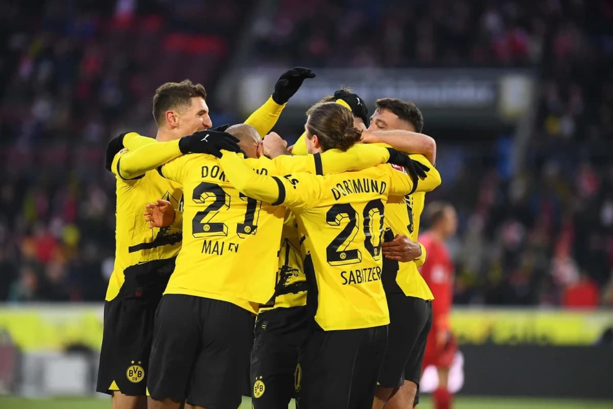 ObrazekBayer Leverkusen - Borussia Dortmund skrót meczu (11.05.2025) Bramki i najlepsze sytuacje