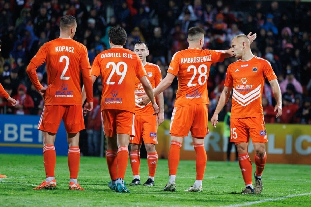 Obrazek newsa : Bruk-Bet Termalica - Cracovia typy, zapowiedź meczu i statystyki (02.02.2026)