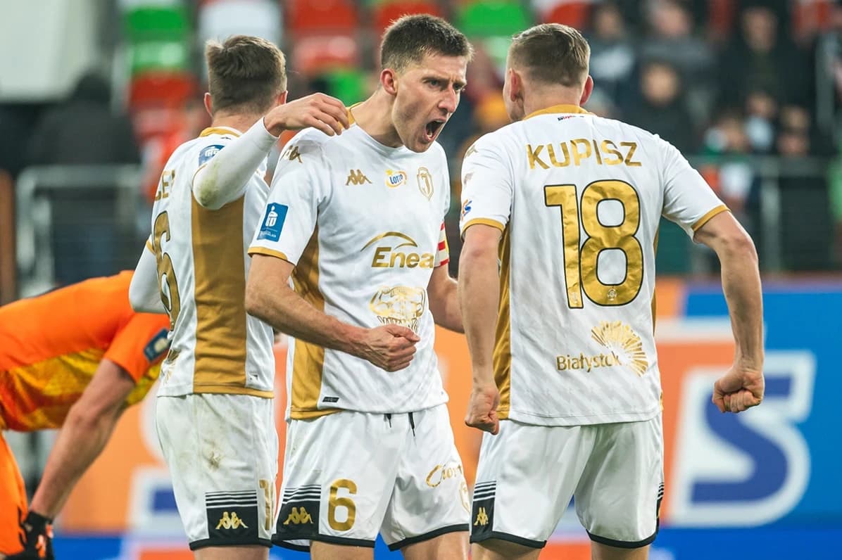 ObrazekJagiellonia Białystok - Pogoń Szczecin skrót meczu (24.05.2025) Obejrzyj gole i najciekawsze momenty