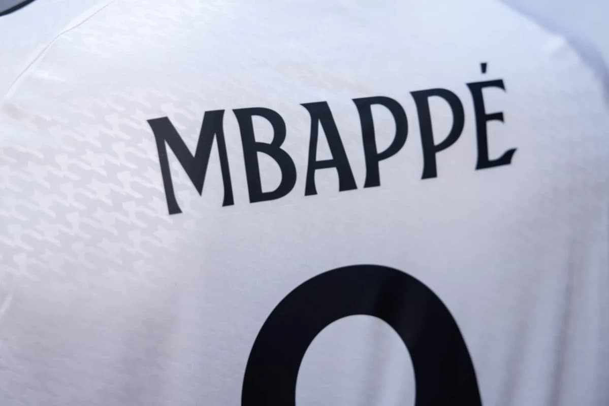 Obrazek newsa : Kylian Mbappé o Złotej Piłce: „Ten rok może być dobry, ale głosują dziennikarze”