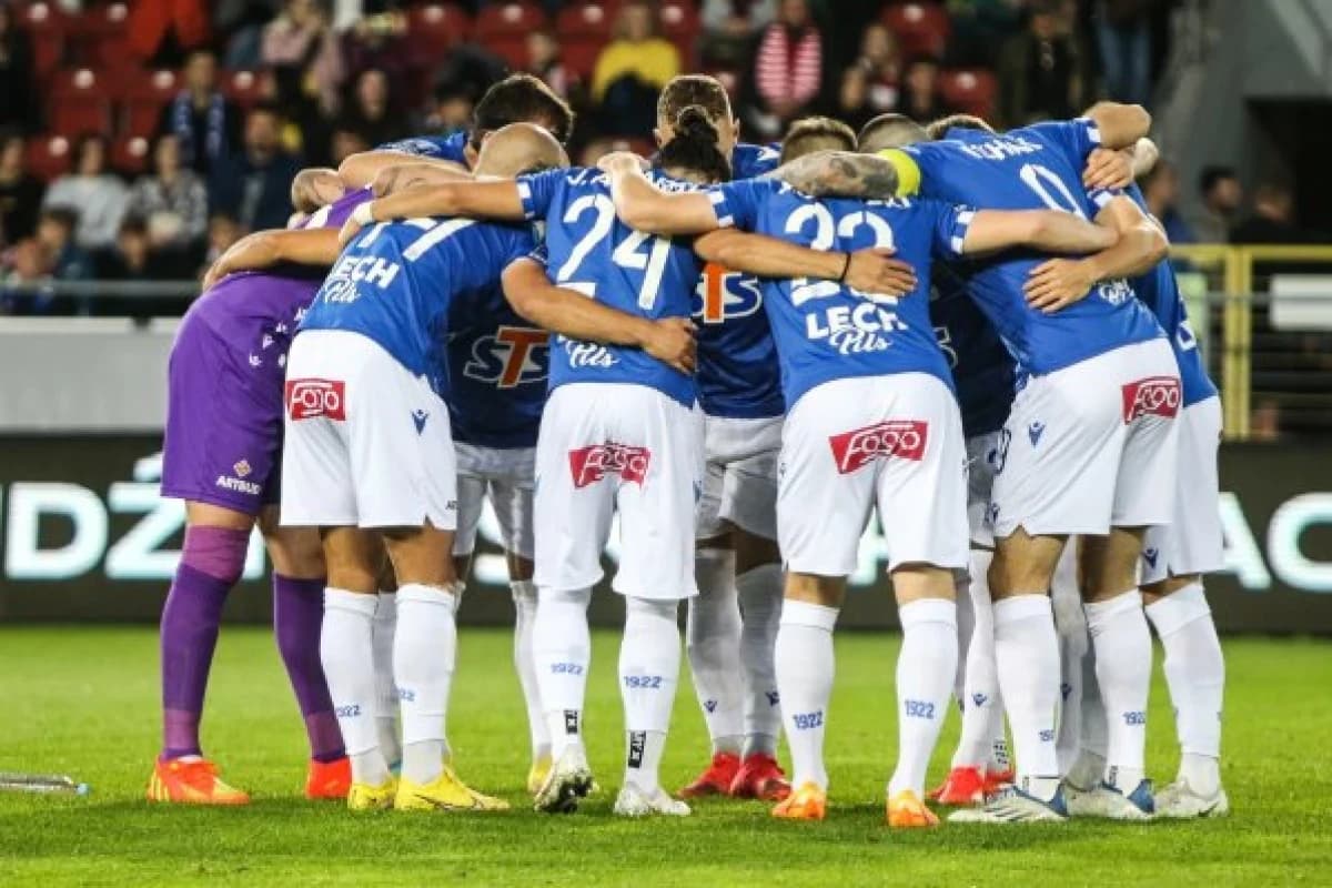 ObrazekLech Poznań - Widzew Łódź transmisja TV i online. Gdzie oglądać na żywo? (31.08.2025)