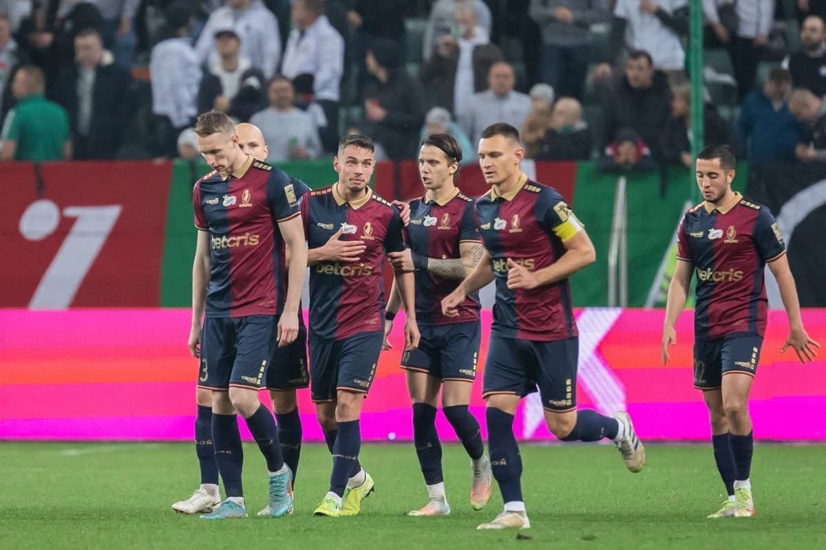 Obrazek newsa : Pogoń Szczecin - Legia obsada sędziowska meczu (06.04.2026)