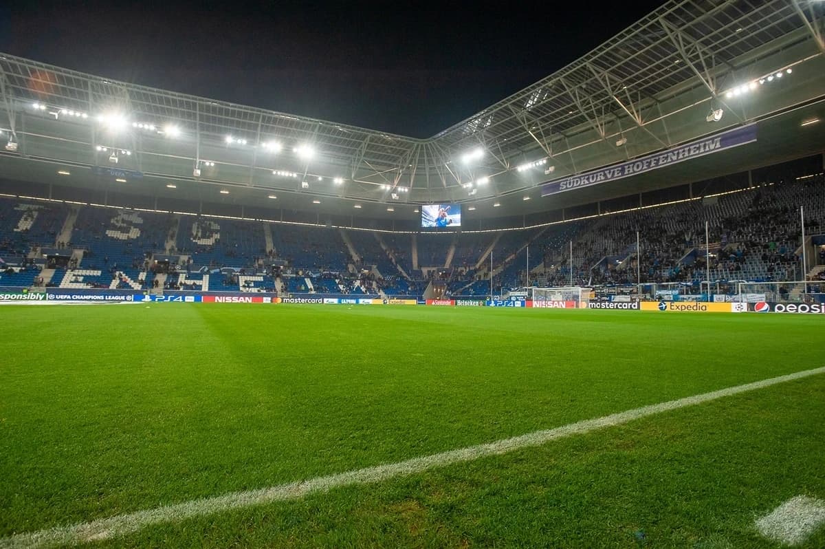 Obrazek newsa : TSG Hoffenheim - Bayern Monachium gdzie i kiedy grają? Transmisja meczu (20.09.2025)