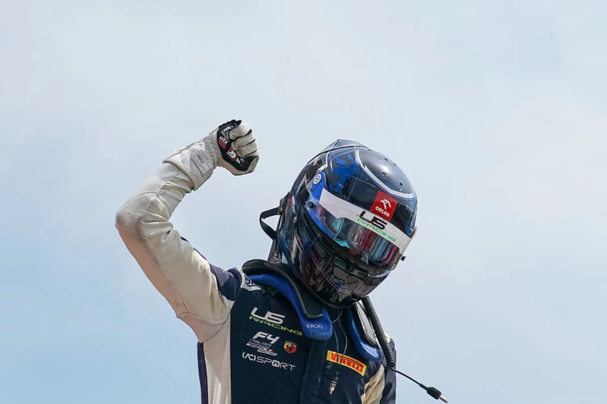 Obrazek newsa : Kacper Sztuka w akademii juniorów Red Bulla!