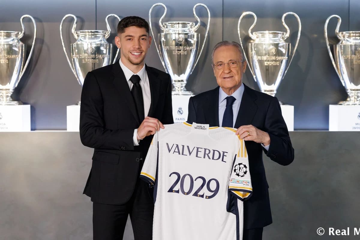Obrazek newsa : Oficjalnie: Valverde doceniony przez Real Madryt!