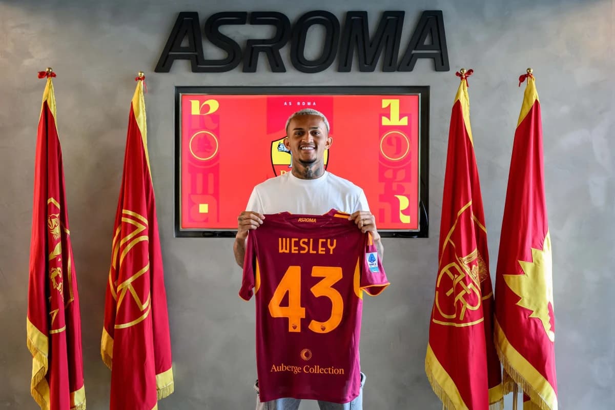 Obrazek newsa : OFICJALNIE:: AS Roma potwierdziła kolejny transfer