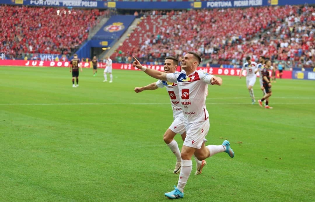 Obrazek newsa : Fortuna Puchar Polski: Pogoń na kolanach! Zaskakujący triumf Wisły Kraków! (WIDEO)