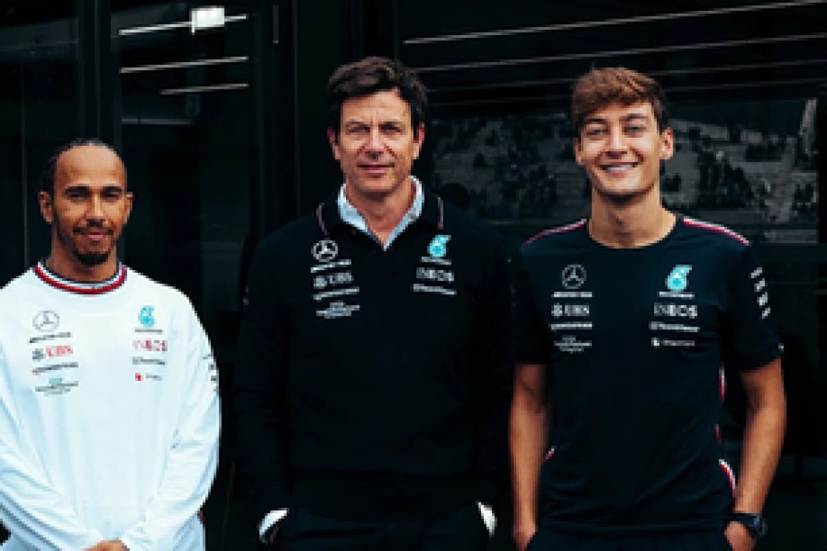 Obrazek newsa : Oficjalnie: Lewis Hamilton przechodzi do Ferrari!