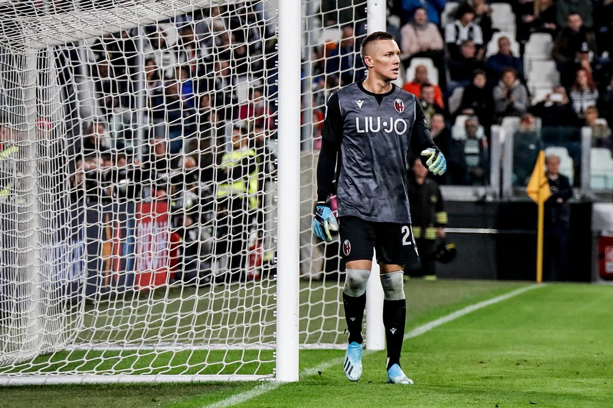 Obrazek newsa : Serie A: Milik z czerwoną kartką, Skorupski broni karnego, Bologna remisuje z Milanem [WIDEO]