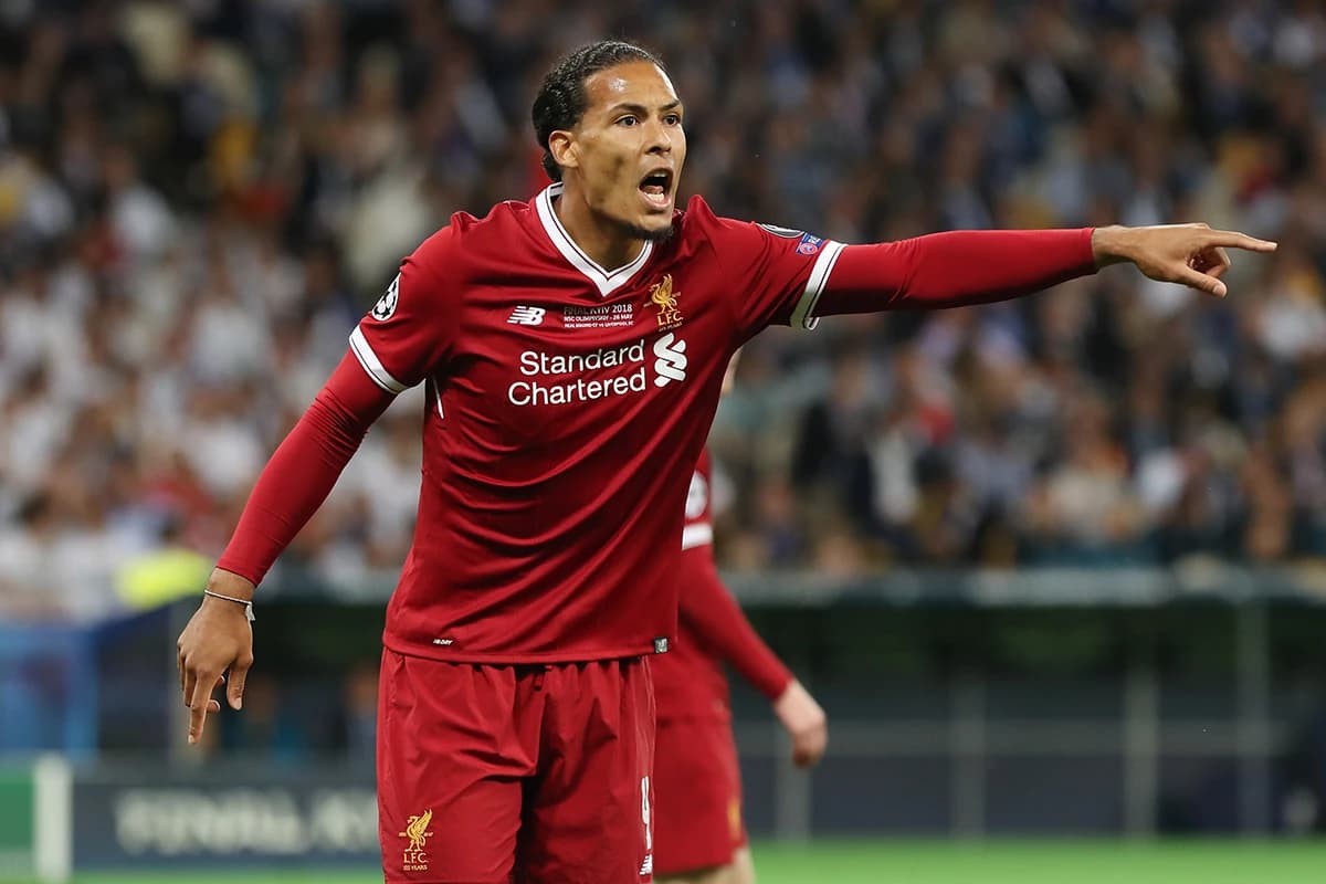 Obrazek newsa : Van Dijk: Każdy zawodnik musi spojrzeć w lustro