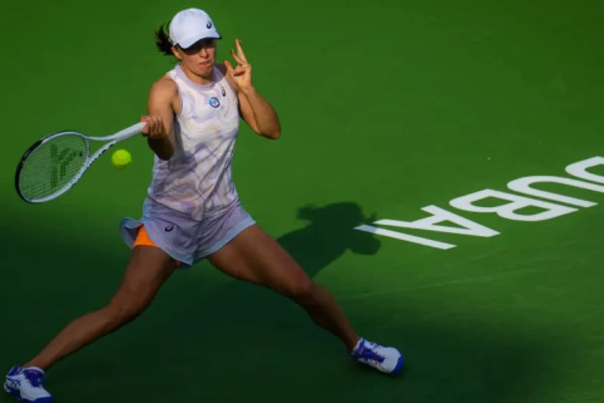 Obrazek newsa : WTA 1000: Iga Świątek demoluje rywalkę