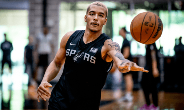 Obrazek newsa : NBA: Test Sochana na tle mistrzów