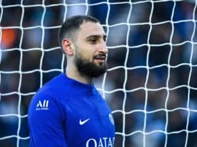 Ligue1: PSG wygrywa z Lens, Frankowski nie trafia karnego [WIDEO]