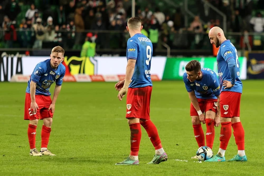 Obrazek newsa : OFICJALNIE: Kamil Wilczek żegna się z Piastem Gliwice