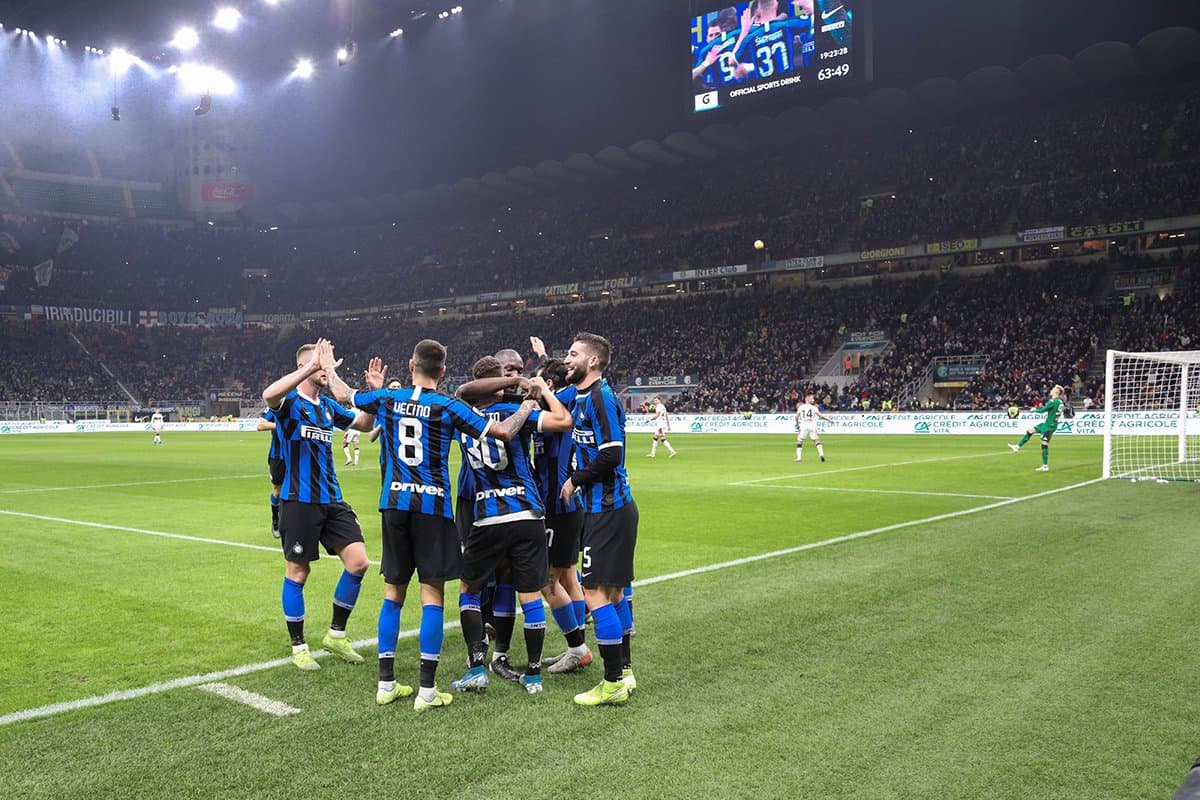 Obrazek newsa : Puchar Włoch. Inter Mediolan - AS Roma. Gdzie oglądać? Transmisja na żywo online i stream za darmo (08-02-2022)