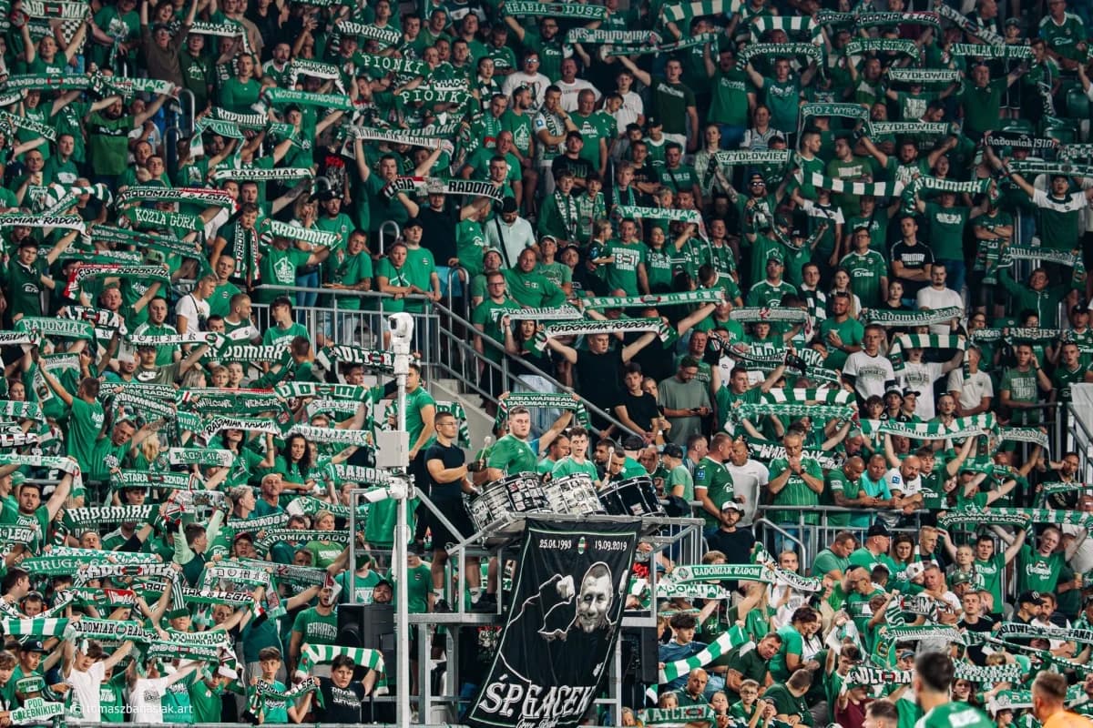 Obrazek newsa : Radomiak Radom nadal niepokonany! W 3. kolejce Warchoły pokonały Raków Częstochowa 3:1! [WIDEO]