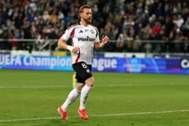 Legia Warszawa wygrywa po golu w doliczonym czasie gry, Jagiellonia z remisem [WIDEO]