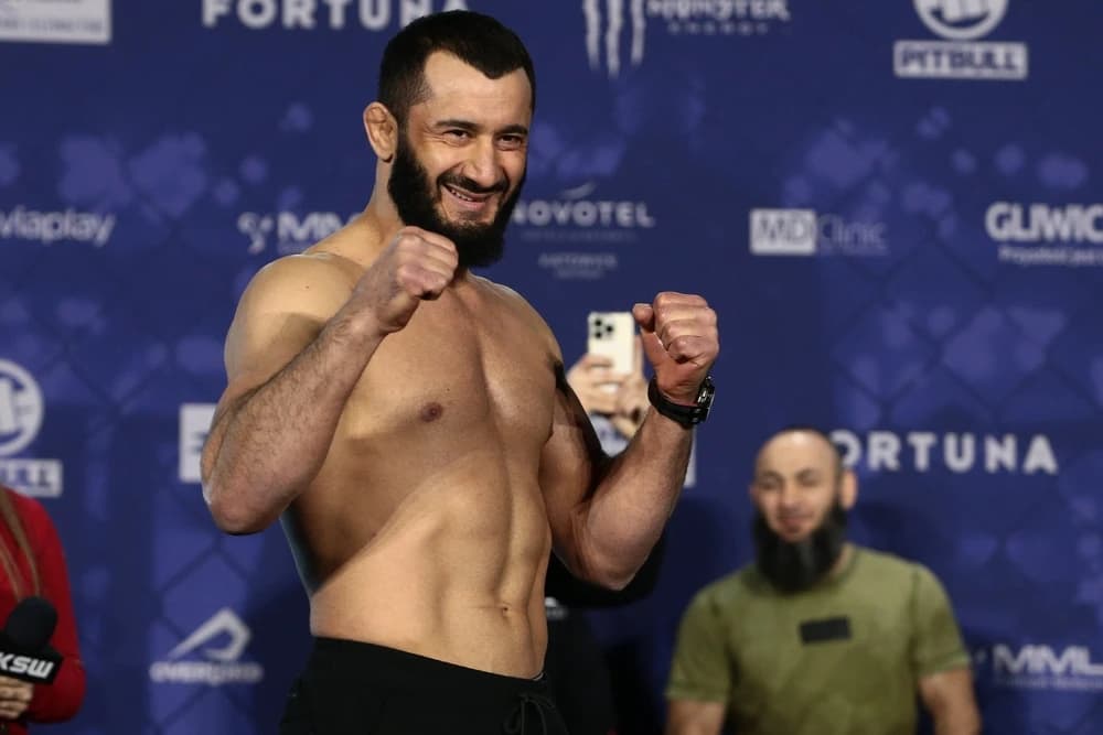 Obrazek newsa : XTB KSW 100: Mamed Khalidov poddał Adriana Bartosińskiego balachą w walce wieczoru! [WIDEO]