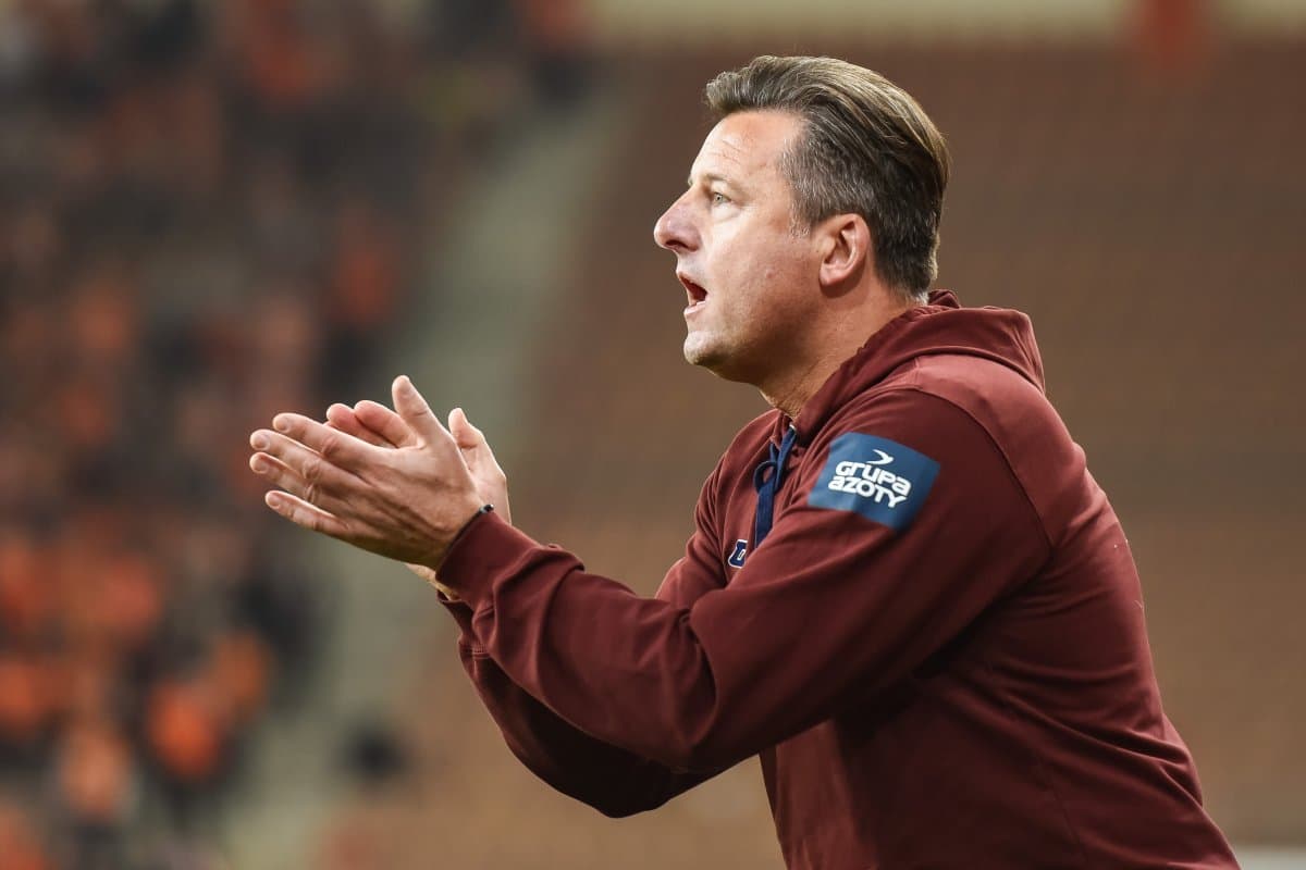 Obrazek newsa : Legia potwierdza: Runjaić nowym szkoleniowcem!