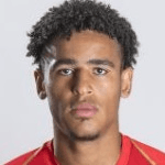 Zdjęcie : Ryan Ryan Mmaee