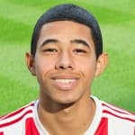 Zdjęcie redaktora: undefined Courtney Senior