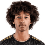 Zdjęcie : Julian Christopher Julian Gaines