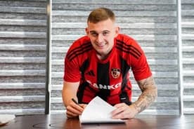 Oficjalnie: Kacper Kozłowski odchodzi z Brighton, turecki kierunek