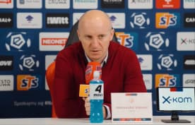 Trener Widzewa Łódź miał pretensje do sędziów po meczu z Rakowem Częstochowa