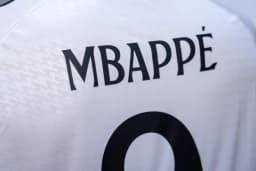 Obrazek news: Kylian Mbappé o Złotej Piłce: „Ten rok może być dobry, ale głosują dziennikarze”