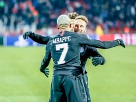 Liga Mistrzów: Benfica i Real wygrywają swoje grupy, awans Milanu